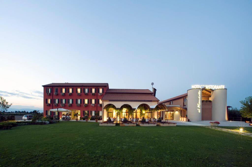 Borgo Ronchetto Hotell Salgareda Exteriör bild